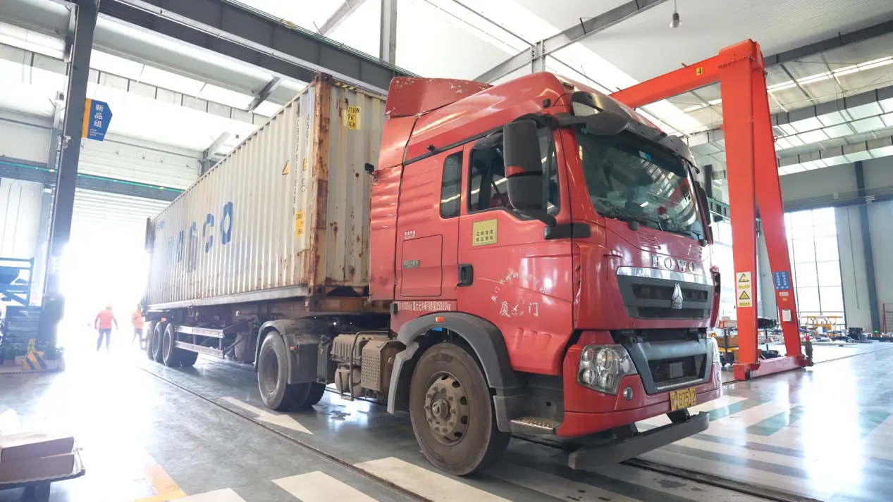 プロジェクトの出荷 - Quangong Corporation の ZN1000-2C 完全自動生産ラインが東南アジアに向けて出発