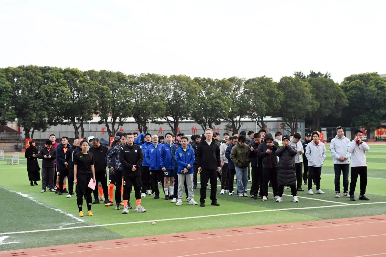 Quangong Machinery Co., Ltd.は、豊州市での第7回「Quangong New Year Cup」サッカートーナメントの開催の成功に貢献しました。